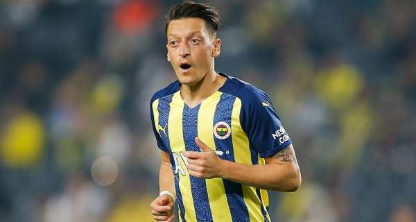 Yıldız oyuncu 2 yıl daha Fenerbahçe'de